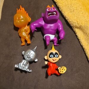 Incredible Heroes Action Figure Set - Purple, Orange, Silver, Red